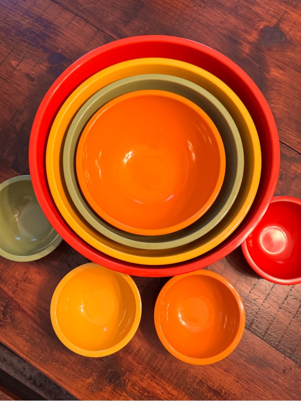 Collectible Martha Stewart Melamine Mixing Bowl Set with Lids 16 pieces